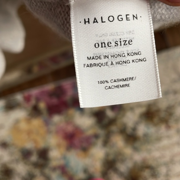 Halogen crossover vee cashmere poncho - Picture 5 of 5
